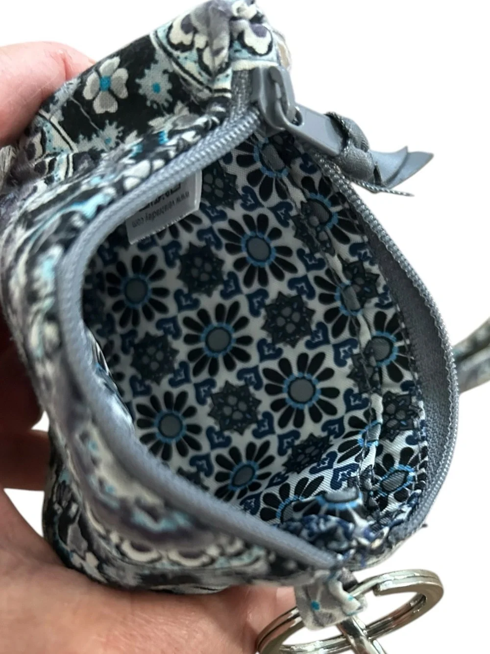 Vera Bradley Black & Blue Floral Quilted ID Holder/ Matching Lanyard/ Keyring